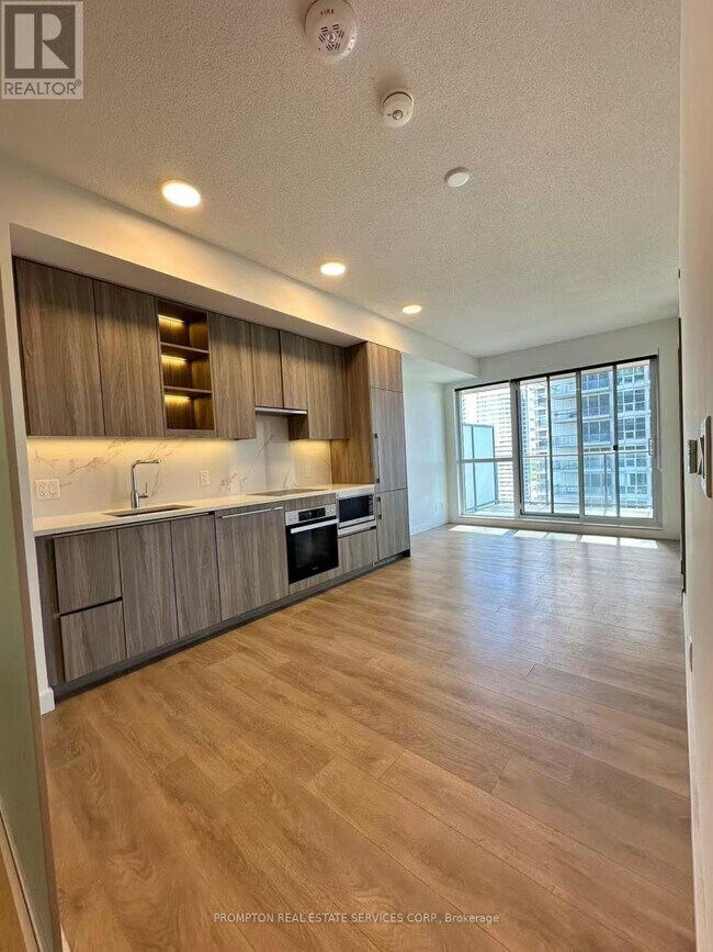 Photo - 27 McMahon Dr Unit 1701