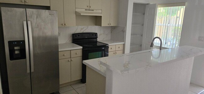 Photo - 4948 Leeward Ln Unit 3707