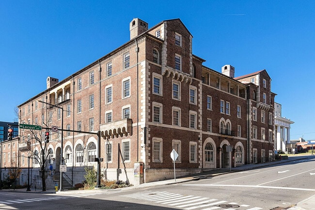 Building Photo - 535 Locust St Unit 303 Rental