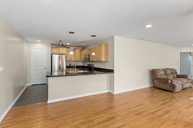 Photo - 10557 Maine Dr