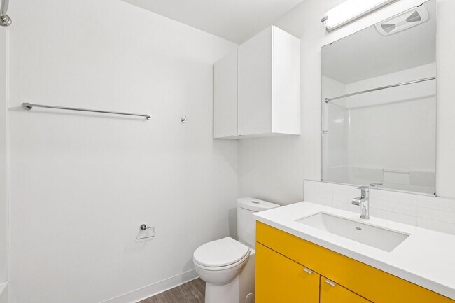 Photo - 1404 Boylston