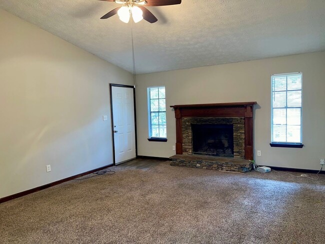 Photo - Secluded but Centrally Located 3 Bed/2 Bath Ranch!