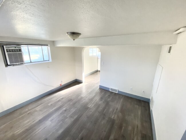 Photo - 588 W Utah Ave