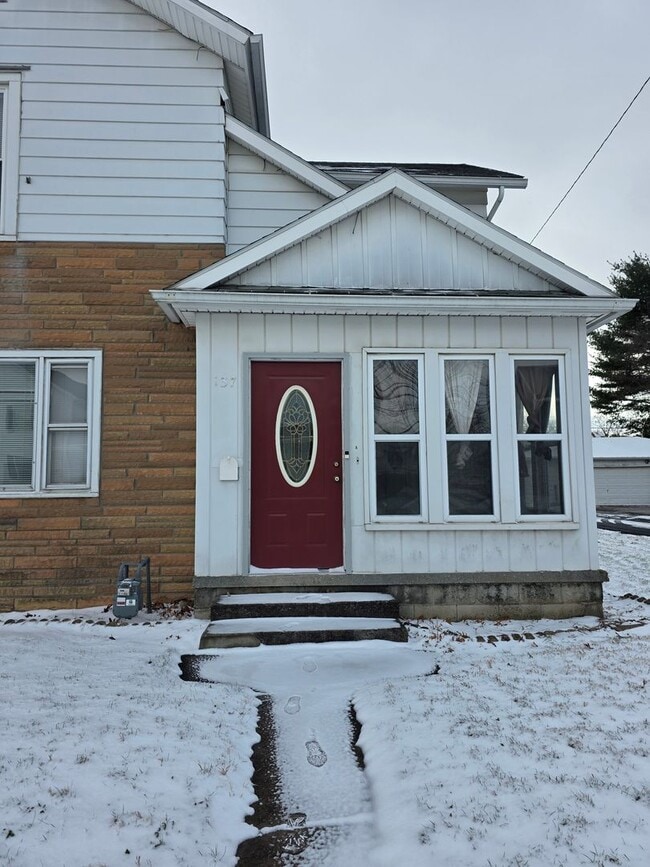 Photo - Spacious Home Across from University of Findlay
