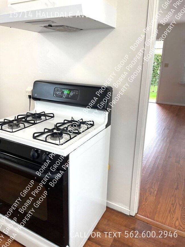 Photo - 15714 Halldale Ave Unidad A