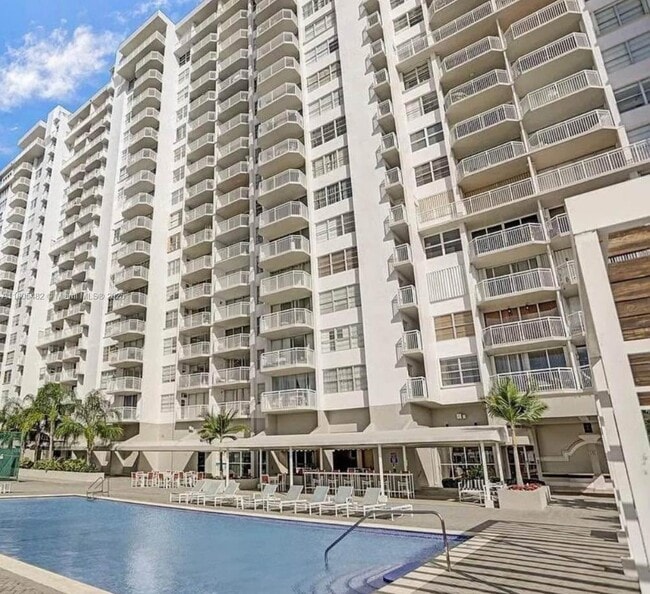 Building Photo - 18041 Biscayne Blvd Unit 1902 Rental