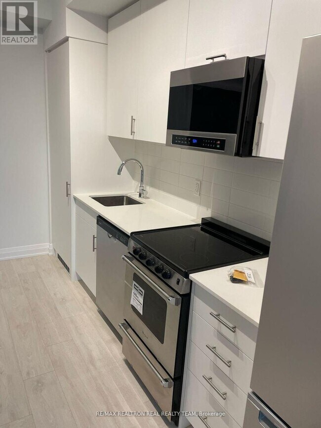 Photo - 412 Silver Maple Rd Unité 216