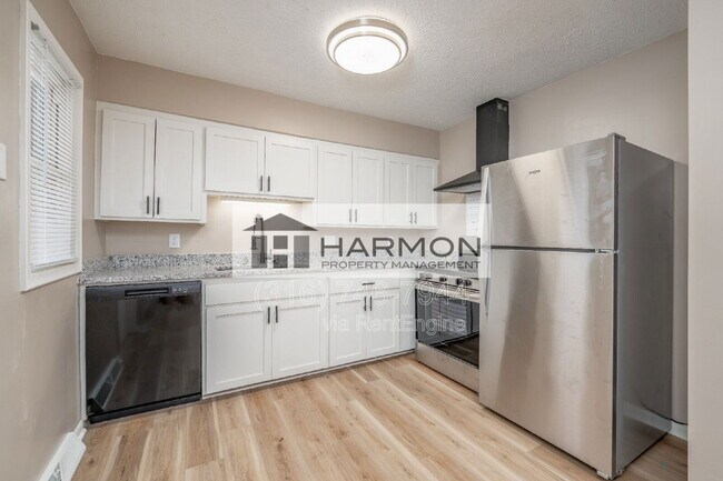 Photo - 8514 W 9th St N