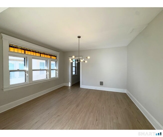 Photo - 74 Garfield Ave Unit 2nd floor