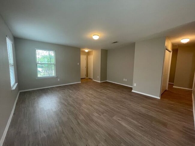 Photo - Perfect 3 Bedroom 2 Bath Home! GREAT Fort Worth Location -- Stainless Steel Kitchen Appliances In...