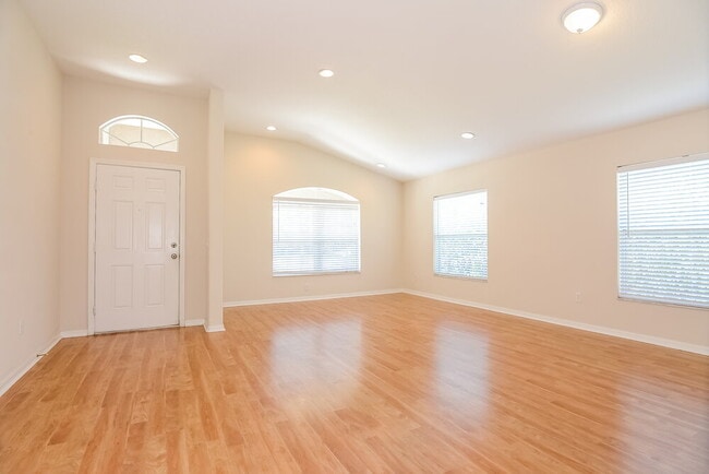 Photo - 1101 Rolling Stone Run