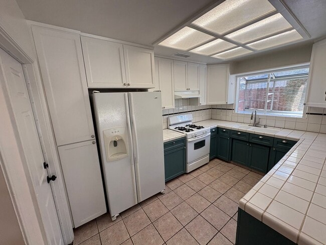 Photo - Cozy NW Visalia Home Rent Ready!