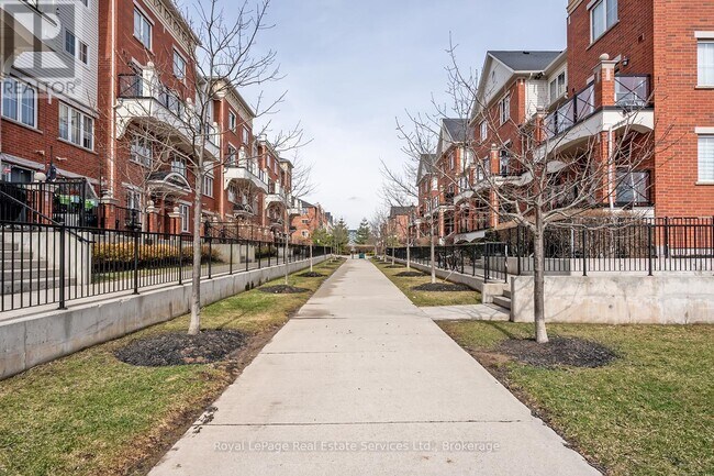 Photo - 2480 Post Rd Unité 33