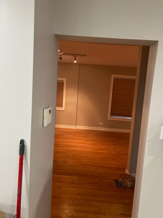 Photo - 8723 S Michigan Ave