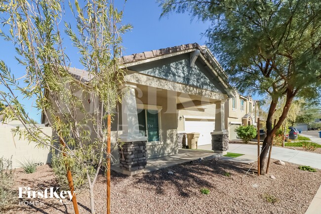 Photo - 21180 W Holly St