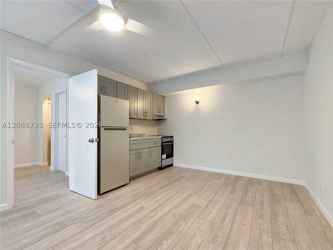 Photo - 3211 SW 44th St Unit 108