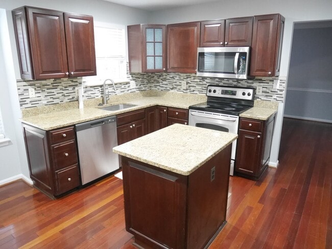 Photo - 13706 Primrose Ct
