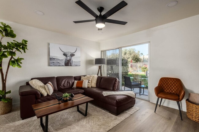 Photo - 4620 N 68th St Unit SI ID1558662P