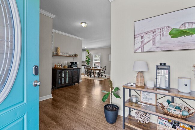 Photo - Modern comfort Beach living