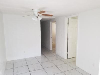 Photo - 4724 Tice St Unit 1