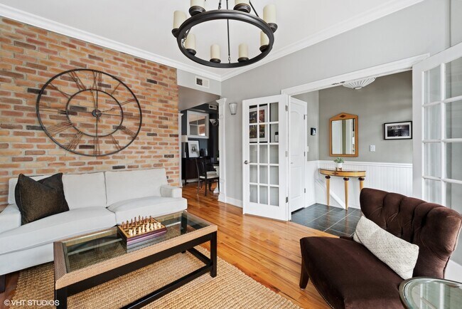 Photo - 3034 N Greenview Ave
