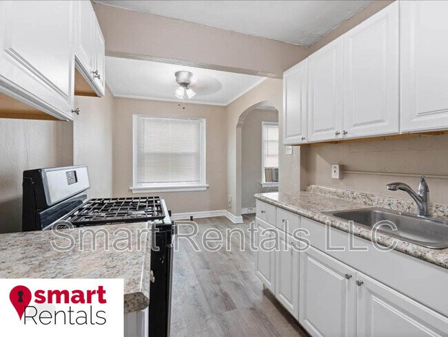 Photo - 807 Clara Ave