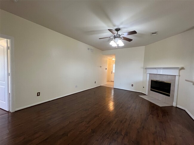 Photo - 1053 Shadow Glenn Dr