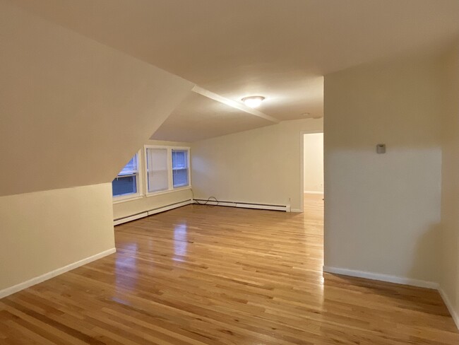 Photo - 189 Beacon St Condo