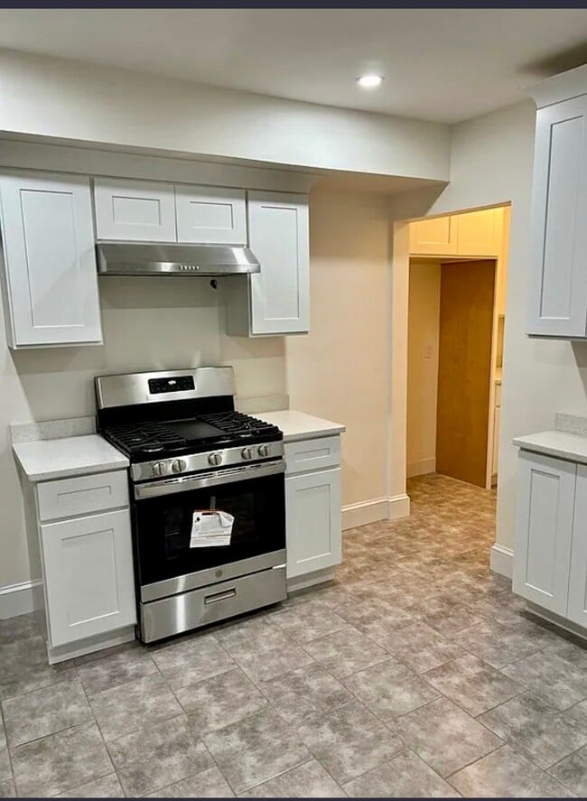 Building Photo - 1215 Blue Hill Ave