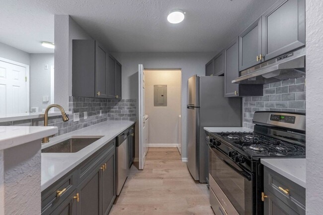 Building Photo - Ardenwood Apartments Unit One Bedroom