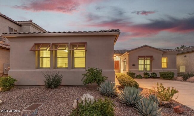 Building Photo - 1223 E Moss St