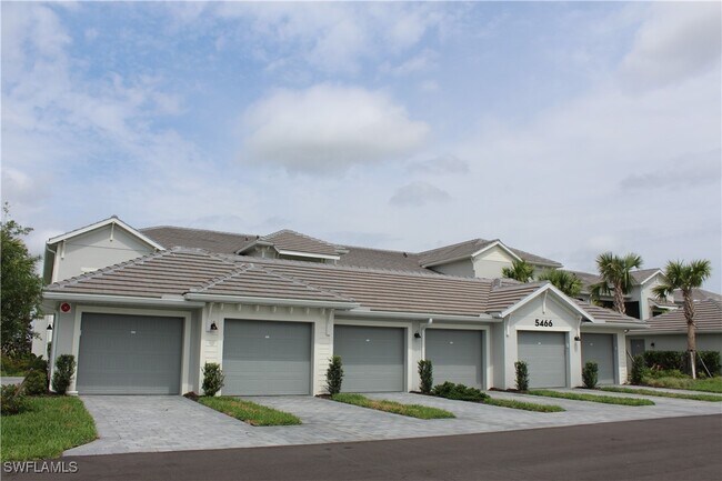 Photo - 5466 Double Eagle Cir Unit 3421