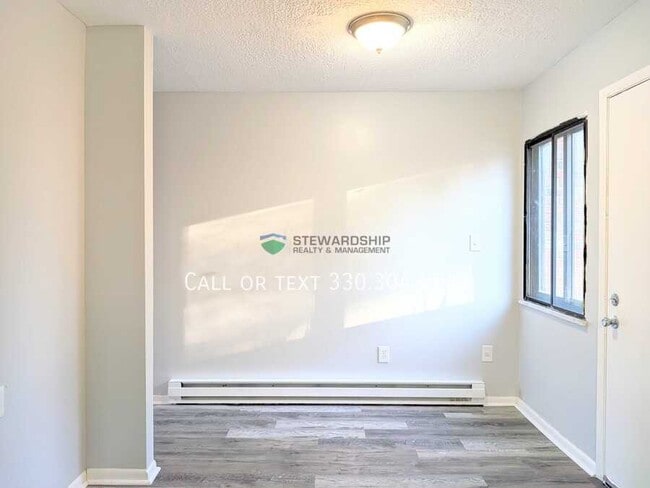 Photo - 311 Engadine Ct Unit D-7