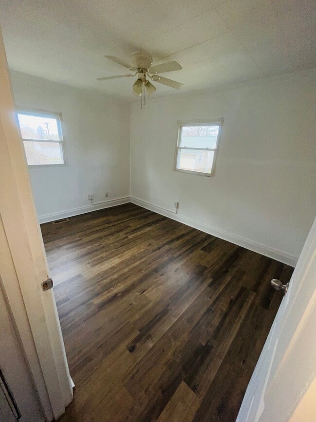 Photo - 704 Irving Ave Unit #A