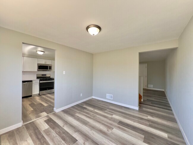 Dining Room - 239 Richfield St