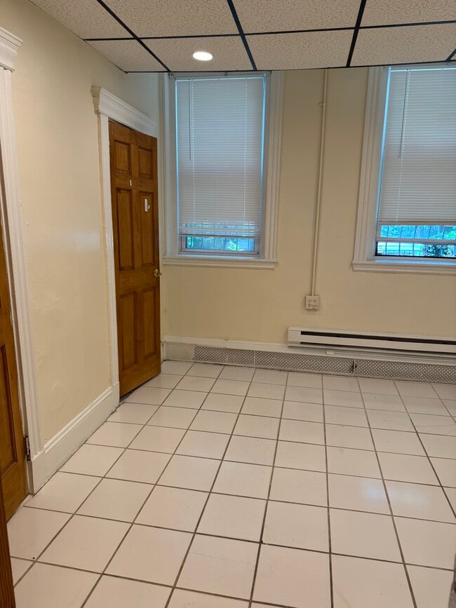 Photo - 382 Riverway St Unit 3