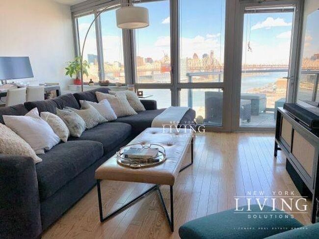 2 bedroom in Long Island City NY 11109 - 2 bedroom in Long Island City NY 11109 Unidad 3502 Rental