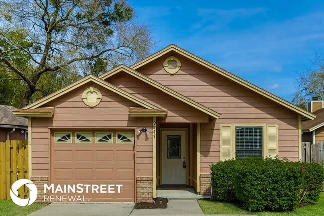 Building Photo - 9847 Paddlewheel Dr W