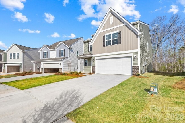 Photo - 544 Sand Dunes Dr