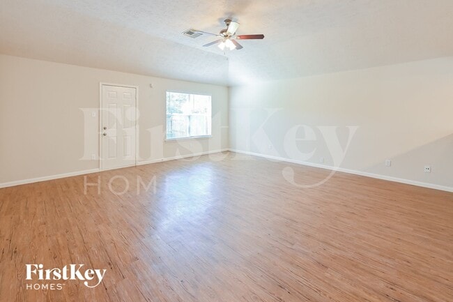 Photo - 2506 Fox Water Dr