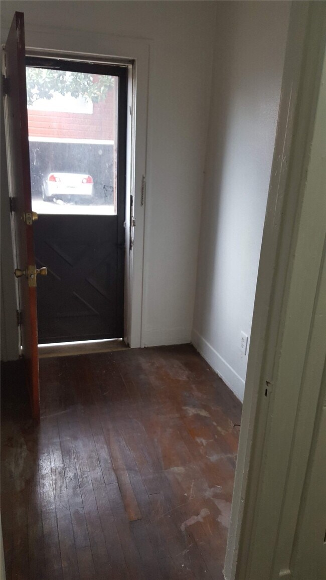 Photo - 1828 Rosedale St