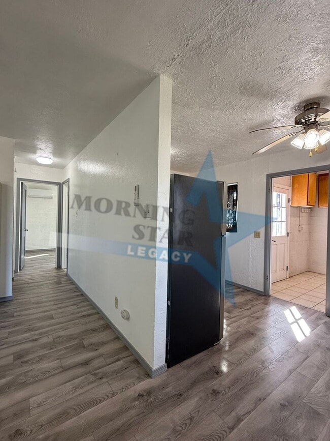 Photo - Sweet 2 Bedroom Home - Available Now!