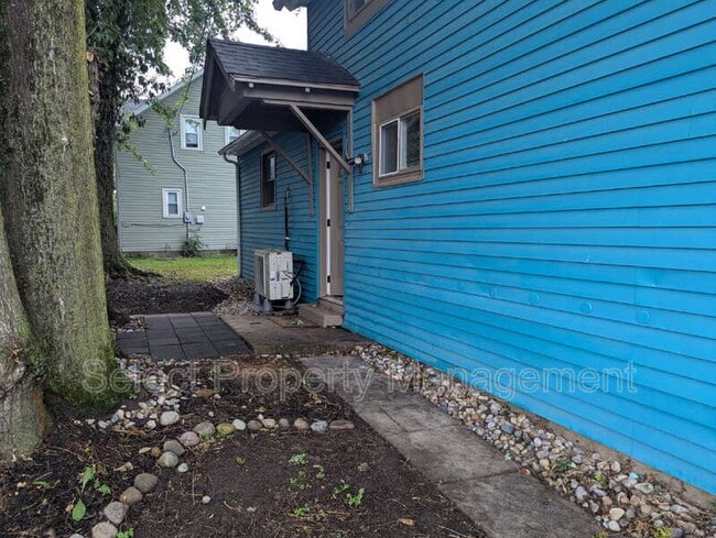 Photo - 601 Brackenridge St