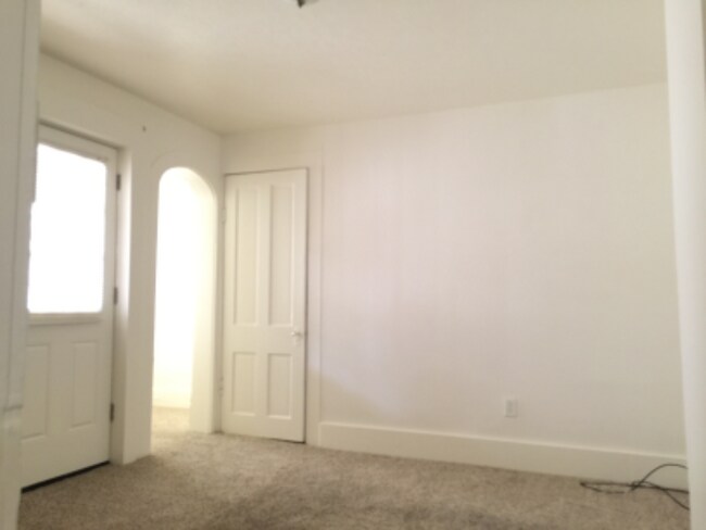 304 Central Ave Unit 3