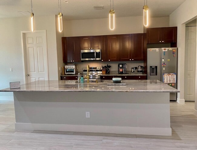 Photo - 3310 SW Savona Blvd