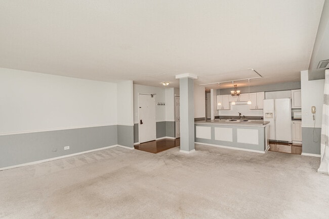 Photo - 111 S Baybrook Dr