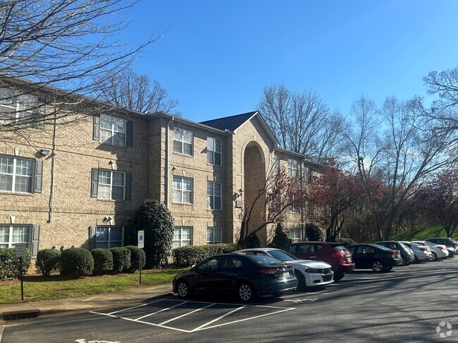 Building Photo - Century Oaks on College Rental