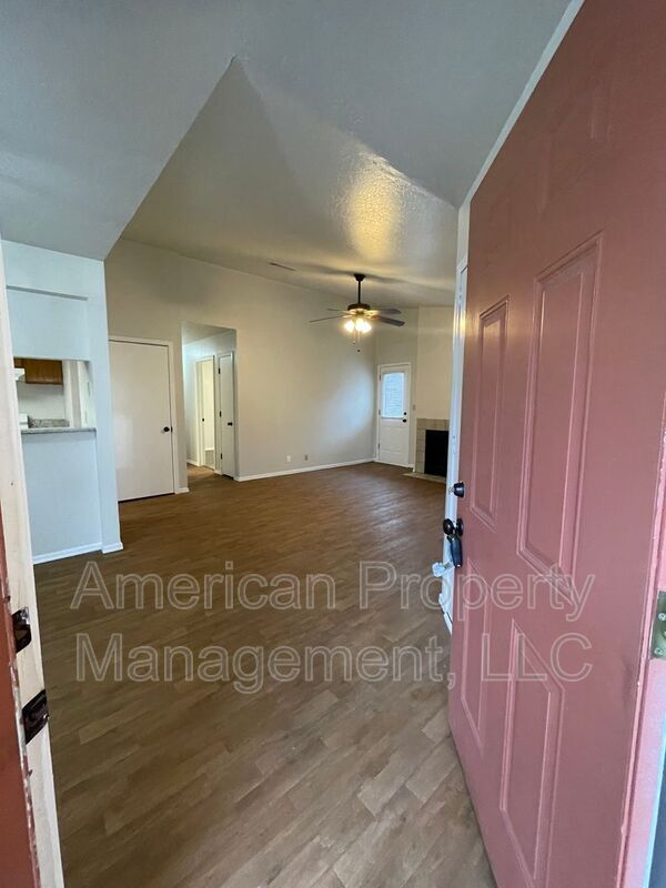 Photo - 13137 E 44th St