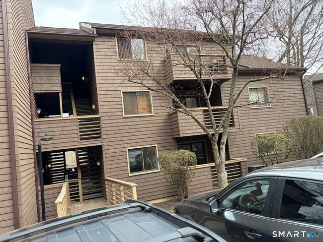 Photo - 166 Old Brookfield Rd Unit 20B1