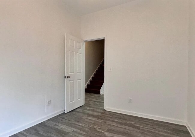 503 N Lakewood Ave